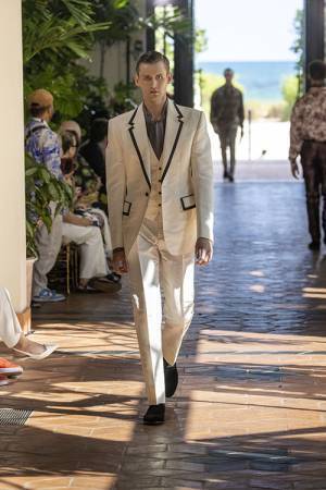 【ルック】ドルチェ&ガッバーナが高級仕立服「アルタ モーダ」「アルタ サルトリア」コレクションをマイアミで発表