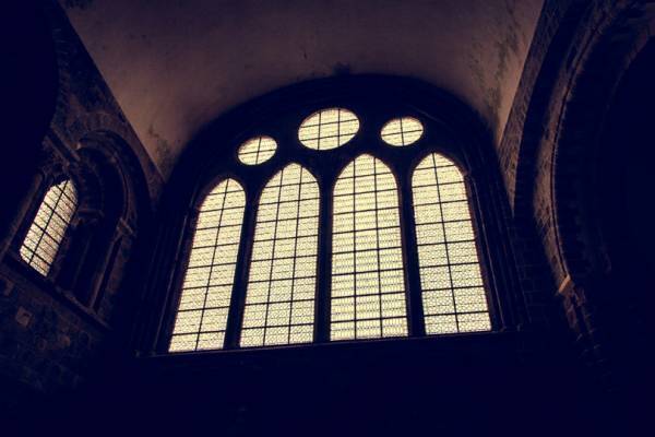 写真家・笠原秀信による旅をテーマにしたオンラインExhibition「THE ROAD」。第9弾はフランス・モンサンミッシェル編