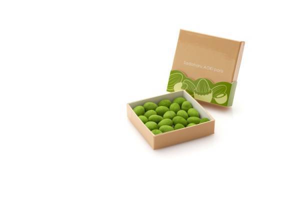 「フルーツとお茶」をテーマにした新作ショコラアソートが続々登場! パティスリー・サダハル・アオキ・パリのバレンタイン2023