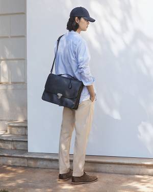 優雅な素材とディテールへの最大限のこだわり。ベルルッティが2023年春夏コレクションを発表