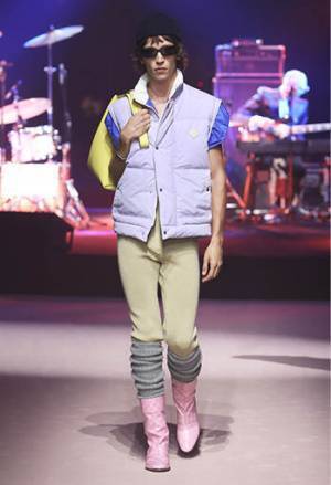 グッチがミラノで2023年秋冬メンズコレクションを発表