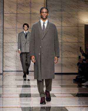 【ルック】ジョルジオ アルマーニがミラノで2023秋冬メンズコレクションを発表