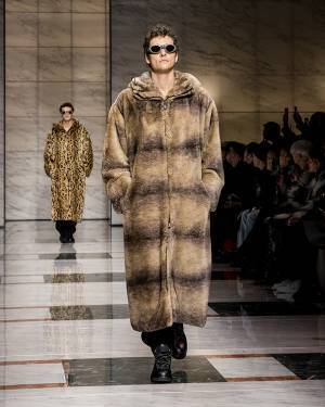 【ルック】ジョルジオ アルマーニがミラノで2023秋冬メンズコレクションを発表