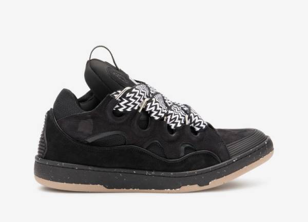 ランバンがカーブスニーカーにフォーカスしたポップアップをイセタンメンズで開催