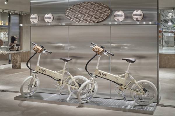 最新のグローバルコンセプトを踏襲したフェンディの新旗艦店「パラッツォ フェンディ 表参道」がオープン