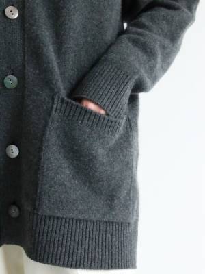 ずっと大切に使い続けたいと思わせてくれるカシミヤニット。ギャルリー・ヴィーでニットオーダーイベントを開催