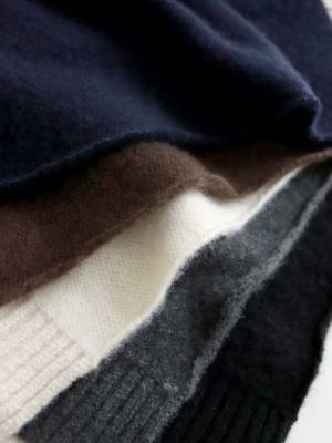 ずっと大切に使い続けたいと思わせてくれるカシミヤニット。ギャルリー・ヴィーでニットオーダーイベントを開催