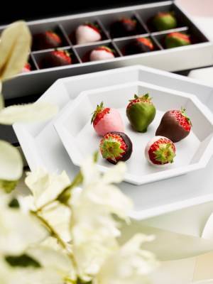 ホワイトデーギフトやパーティーギフトに。旬の苺をディップしたウェスティン都ホテル京都のスイーツボックス