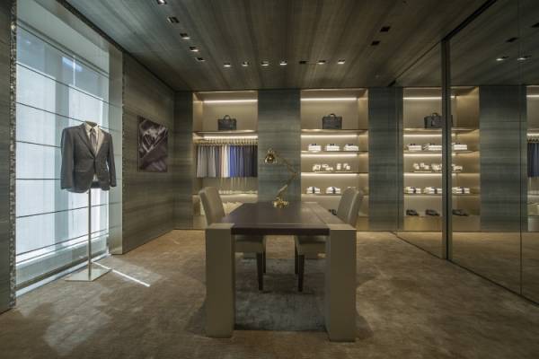 本場イタリアからのスペシャリストが来日、ジョルジオ アルマーニで「メイド トゥ メジャー」イベント開催