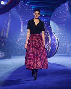 【ルック】ディオールがパリで2023-2024年秋冬 コレクションを発表