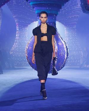 【ルック】ディオールがパリで2023-2024年秋冬 コレクションを発表