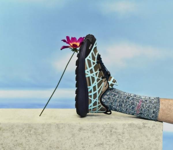 ハイキングシューズ専用の先進技術を採用。ディオールの新作スニーカー「B31」