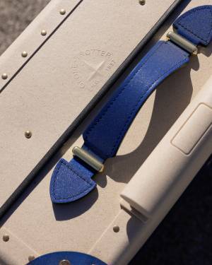 グローブ・トロッターからパームスプリングスのカラーパレットにインスパイアされた個性的なカプセルコレクションが登場