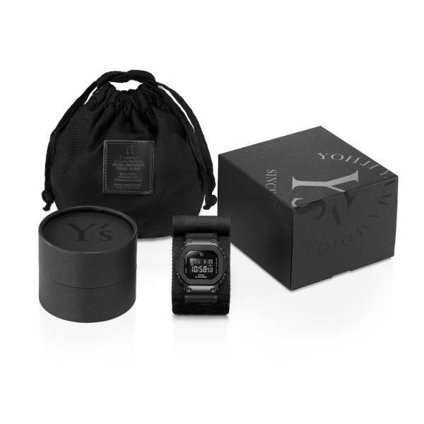 Y'sとG-SHOCKのコラボモデルが登場。本体からパッケージまですべてがY'sの世界観で覆われたブラックで表現