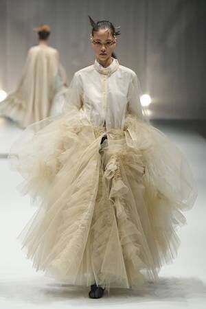 【ルック】Chika Kisada が2023年秋冬コレクションをRakuten Fashion Week TOKYOで発表