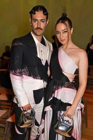 アレキサンダー・マックイーンのナックルシリーズに新色が登場