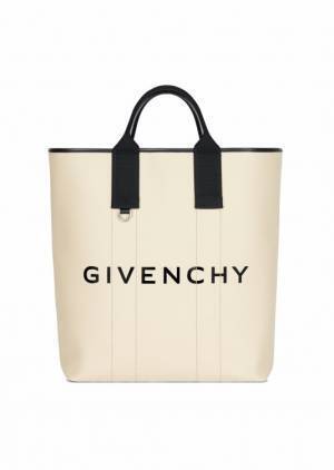 マシュー・M・ウィリアムズのコンセプトによって新装。ジバンシィ 渋谷スクランブルスクエアがリニューアルオープン