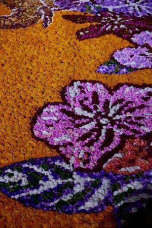 ムンバイ「インド門」が荘厳な舞台に。ディオール 2023年フォール コレクションの舞台装飾