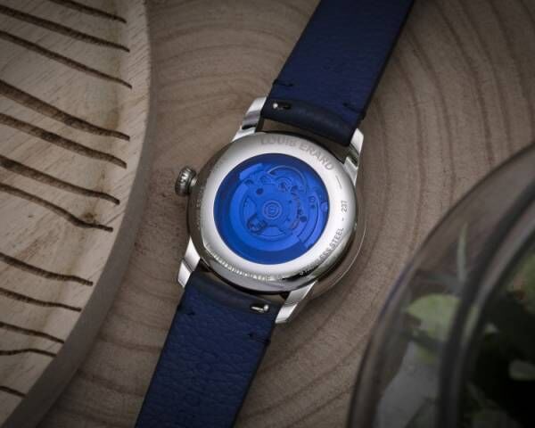 日本にもなじみの深い寄木細工で文字盤を表現。スイス時計ブランド「ルイ・エラール」が新作を発表
