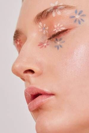 Our Beauty Story【 vol.1_DIOR × FLOWERS 】