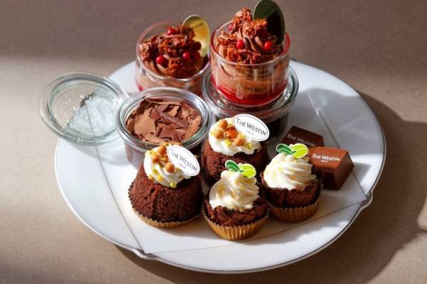 初夏にふさわしい果実味あふれるチョコレートスイーツを堪能する、ウェスティンホテル東京のチョコレートアフタヌーンティー