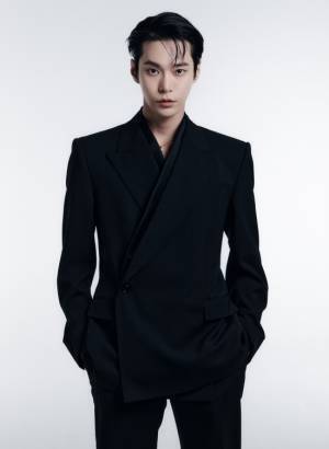 ドルチェ&ガッバーナがK-POPグループNCTのドヨンをブランド初となる日本・韓国 両国アンバサダーに起用