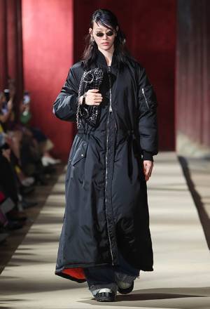 【ルック】グッチが韓国・ソウルで2024年クルーズ コレクションを発表