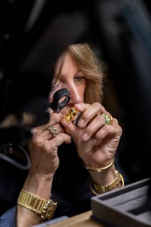 ティファニーが伝説的な128.54カラットの「ティファニー ダイヤモンド」の新デザインを発表