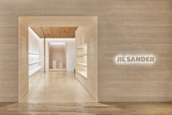 ジル サンダーが京都BALに関西最大規模の新店をオープン。建築と内装は日本と欧州のモダニズムをジル サンダーの感性と精度で融合