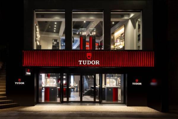 国内6店目となるチューダー ブティックが渋谷にオープン! グローバルアンバサダーのデイヴィッド・ベッカムも来店