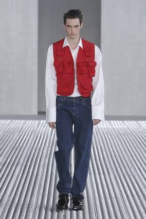 【ルック】プラダが2024年春夏メンズファッションショーをミラノで開催