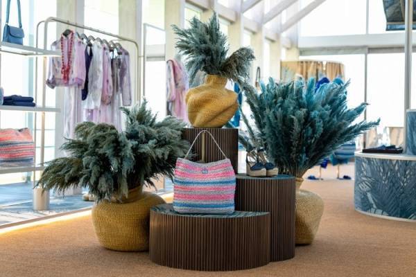 ジョルジオ アルマーニ「MARE カプセルコレクション」の世界巡回ツアーが日本初上陸! 逗子マリーナでポップアップを開催