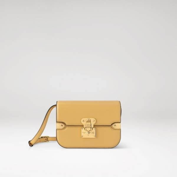 ルイ・ヴィトンから新作バッグ「オルセー」が登場。ドレスアップした雰囲気とカジュアルな表情が融合