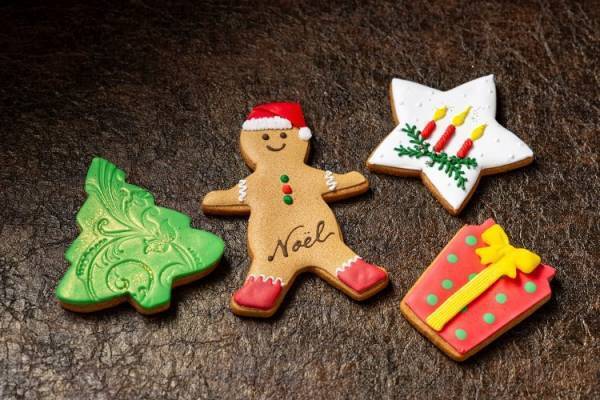 【2023年クリスマスケーキ】ペストリーチームが丹精を込めて作る、コンラッド東京の上質なクリスマススイーツ