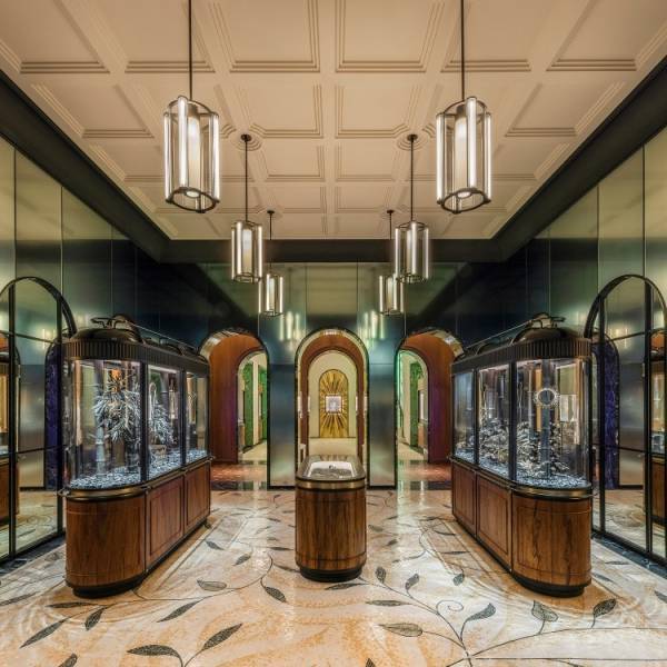 ブシュロン銀座本店がオープン。パリ・ヴァンドーム広場26番地の歴史ある本店に次ぐ最大規模の旗艦店に