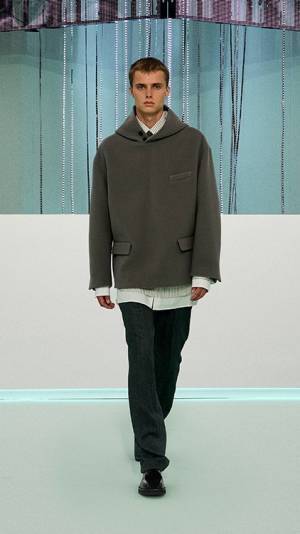 【ルック】ボスが2023年秋冬ファッションショーを「BOSS Techtopia」で開催