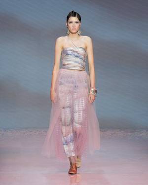 【ルック】ジョルジオ アルマーニが2024春夏ウィメンズコレクションをミラノにて発表