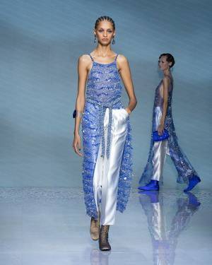 【ルック】ジョルジオ アルマーニが2024春夏ウィメンズコレクションをミラノにて発表