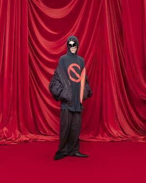 【ルック】バレンシアガが2024年春夏コレクションを発表