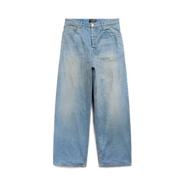 バレンシアガから本格的なウインタースポーツアイテムが登場。新宿伊勢丹でデビューポップアップも開催