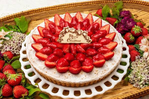 フルーツで彩った華やかなケーキ。タルト専門店「キル フェ ボン」が贈るクリスマス期間限定メニュー