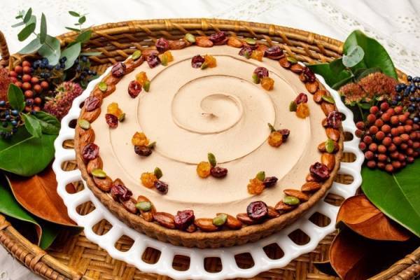 フルーツで彩った華やかなケーキ。タルト専門店「キル フェ ボン」が贈るクリスマス期間限定メニュー