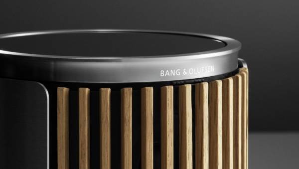 バング&オルフセンから新作リアスピーカーが登場。クラフツマンシップを体現する美しい仕上がり