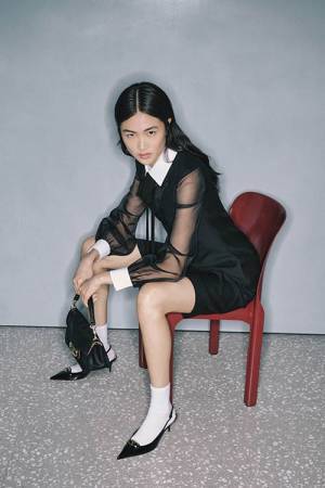 メゾン ヴァレンティノが2024年フォールウィメンズコレクションを発表