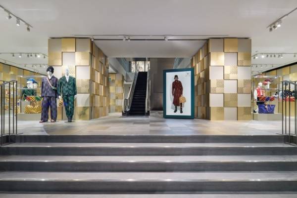 ルイ・ヴィトンが渋谷でファレル・ウィリアムスによる2024春夏メンズ・コレクションを展開のポップアップを開催