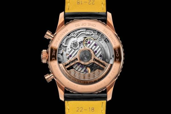 ブライトリングから不朽の名作「ナビタイマー」のゴールド仕様が日本限定で登場