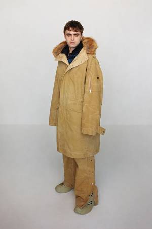 【ルック】バーバリーがダニエル・リーによる2024年オータムコレクションを発表