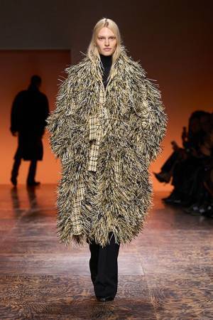 【ルック】ボッテガ・ヴェネタがマチュー・ブレイジーによるWINTER 2024 を発表