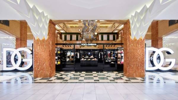 ドルチェ&ガッバーナが日本橋三越本店でブランドの世界観を堪能できるポップアップを開催