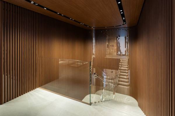 六本木・けやき坂通りにエンポリオ アルマーニ 六本木ヒルズ店がオープン。関東エリアでは初の最新コンセプトを採用